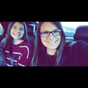 Meet your Posher, Kayla